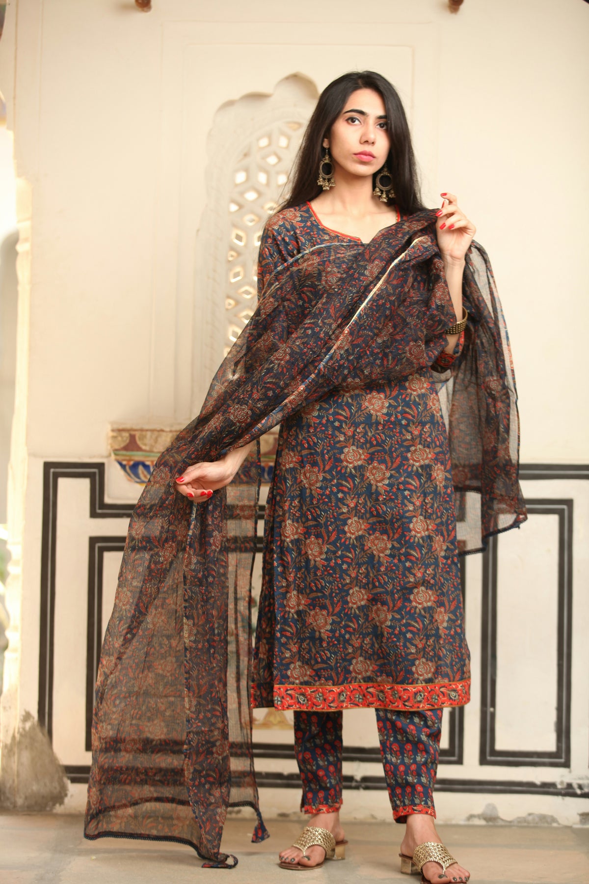 Pink Humanoid Printed Muslin Straight Short Kurti