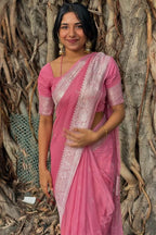 Green Embellished Banarasi Silk Blend Saree With Unstitched Blouse Piece
